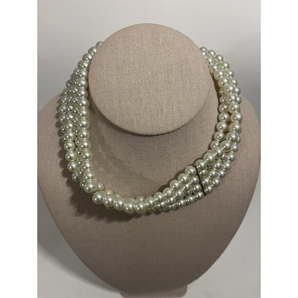 Gold Tone Faux Pearl Choker Necklace Multiple Strand Vintage - Picture 6 of 8